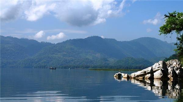 El-Lago-de-Yojoa-Honduras